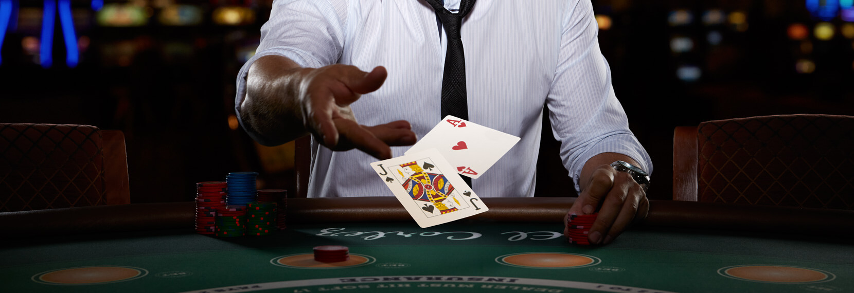 Blackjack : pourquoi le jouer en ligne ?