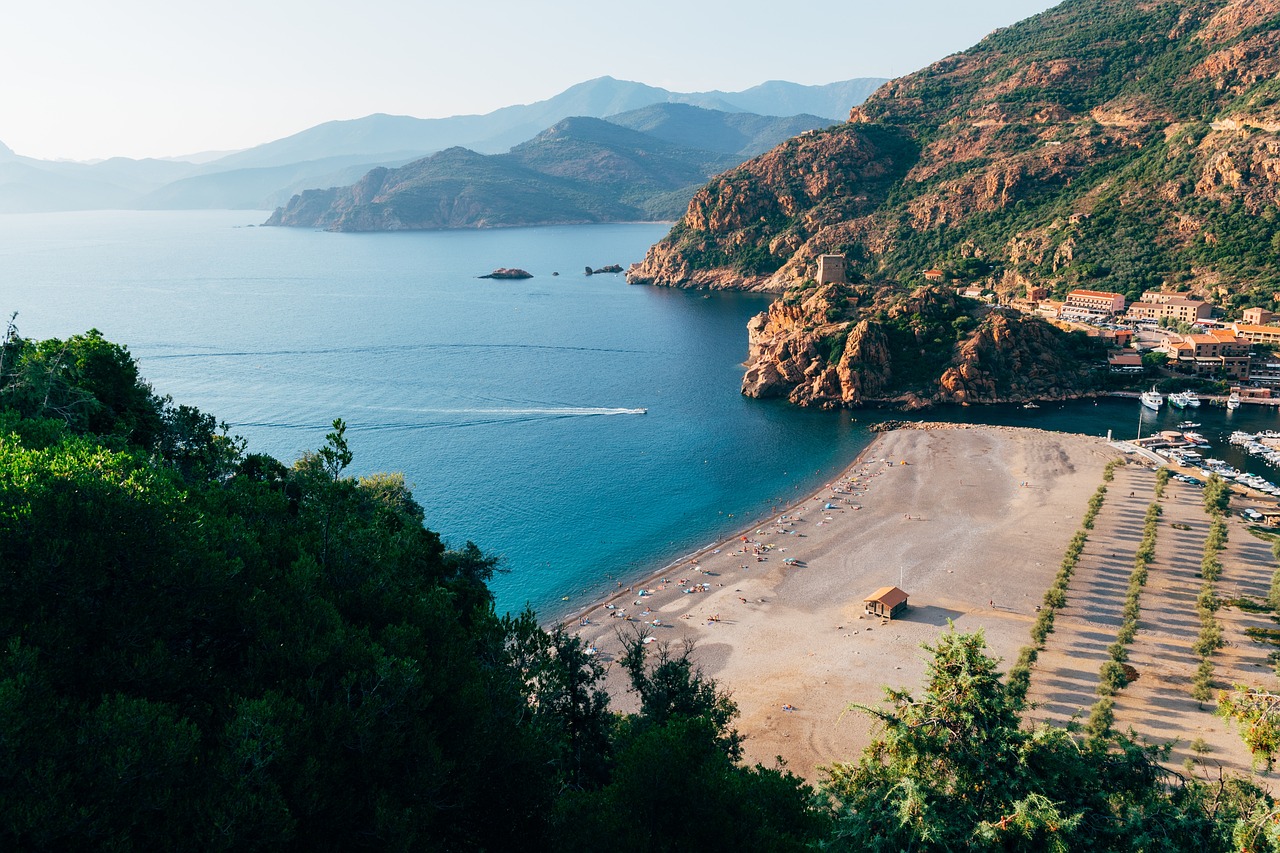 Où passer des vacances de rêve en Corse?