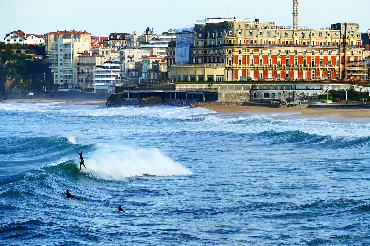 Comment louer une voiture à Biarritz pour profiter de mes vacances?